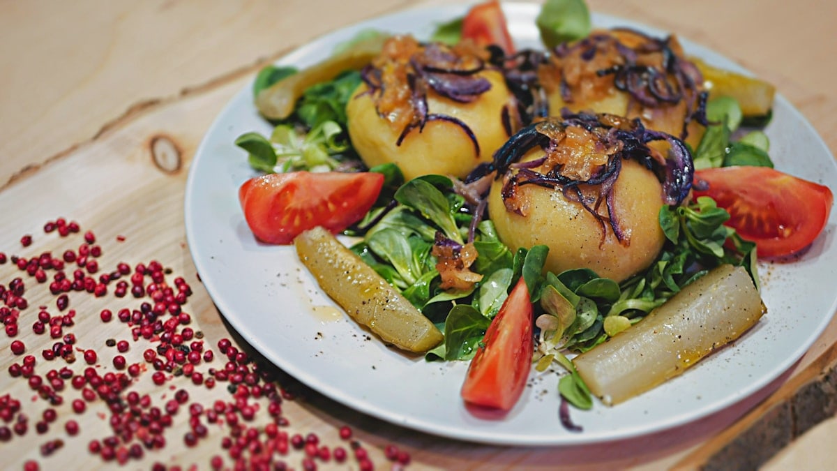 Big potato dumplings with soya "meet" inside.